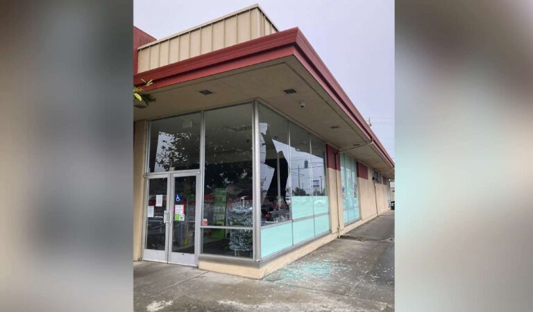 6.4-magnitude quake kills 2, injures 11 in California