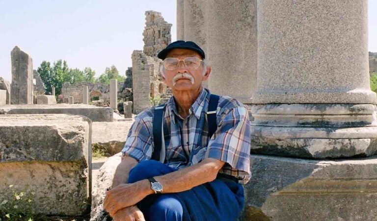 Hyderabad’s titular eighth Nizam of Mir Barket Ali Khan dies