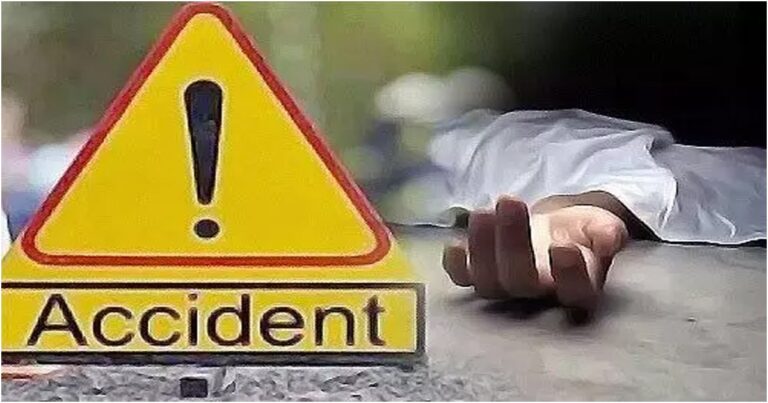 జార్ఖండ్లో ఘోర కారు ప్రమాదం జరిగింది.ఏడుగురు కార్మికులు చనిపోయారు