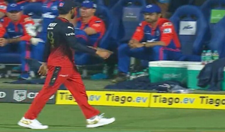 Virat Kohli Unfollow Sourav Ganguly on Instagram