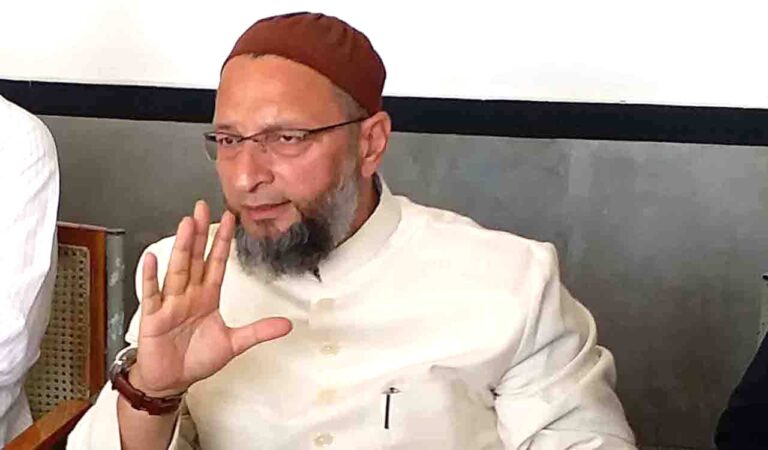 ‘Visiting UP is not holy, jab pyaar kiya toh darna kya’: Owaisi after killing Atiq Ahmed, Ashraf