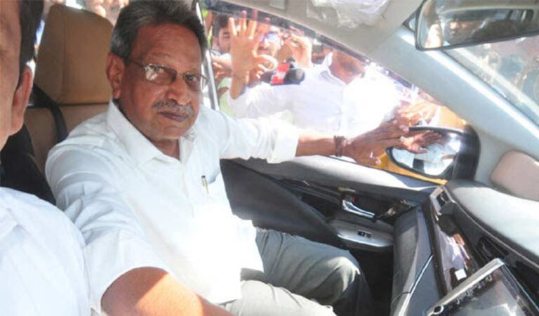 Vivekananda Reddy murder: CBI arrests brother Bhaskar Reddy