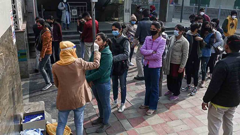 భారతదేశంలో కరోనా | వెయ్యి కంటే తక్కువ కొత్త కేసులు.. యాక్టివ్ కేసులు 1.4 లక్షలకు తగ్గాయి – నమస్తే తెలంగాణ