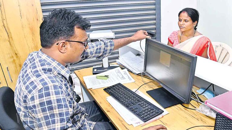 ధరణి ‘సందేశం’రైతుకు సంతోషం-Namasthe Telangana