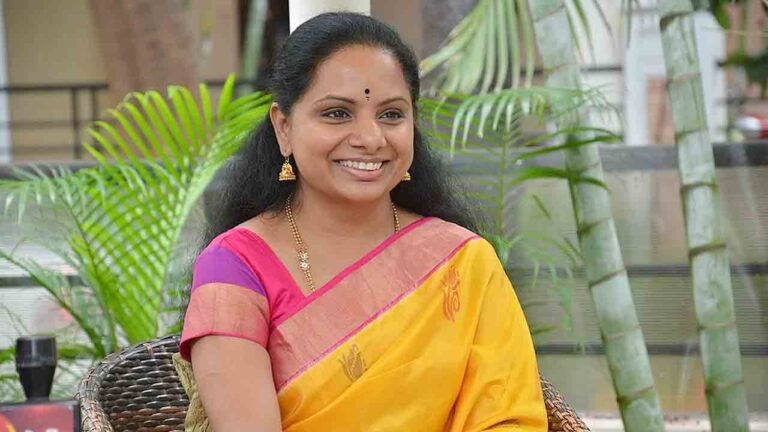 కేసీఆర్-నమస్తే తెలంగాణ దేశ ప్రజల కుటుంబ పెద్ద