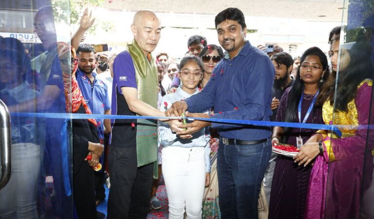 Hyderabad: Yamaha launches its Blue Square showroom in Attapur