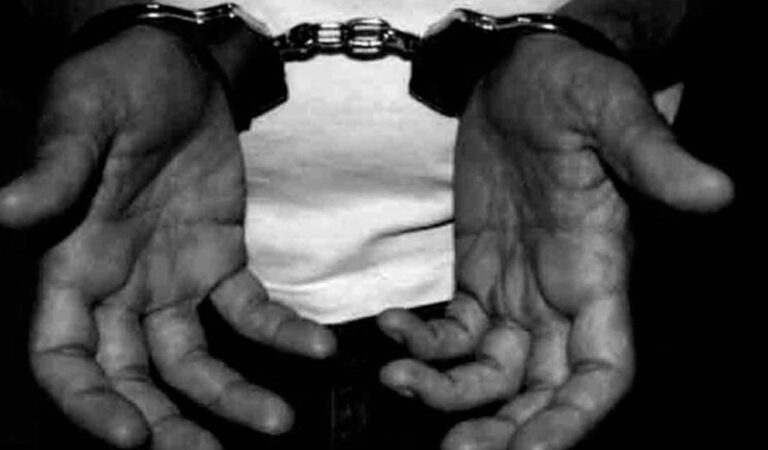 Hyderabad: Man tries to rob bank with fake bomb, gets caught