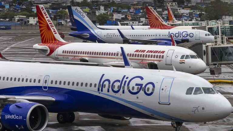 విమాన ఛార్జీలు | ఈ ‘విమానయాన సంస్థ’లలో విమాన ఛార్జీలు విపరీతంగా పెరిగాయి…ఏం జరుగుతోంది…? ! -నమస్తే తెలంగాణ