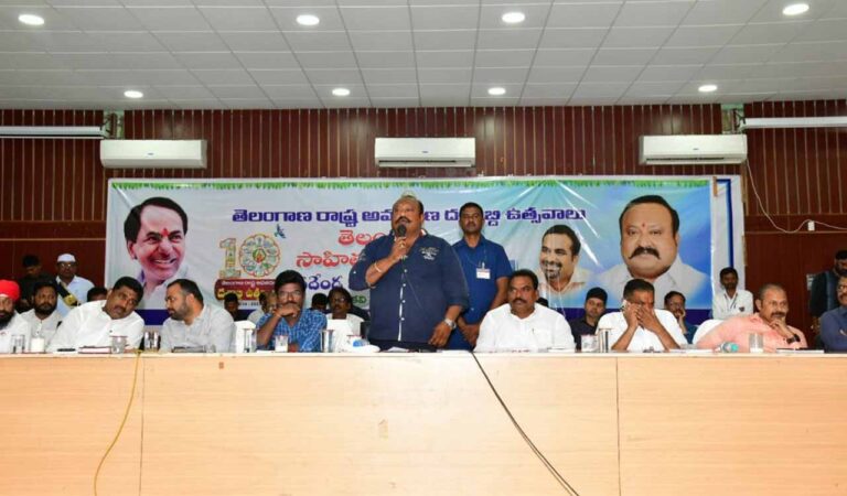 Karimnagar famous for its poets and artists: Minister Gangula Kamalakar