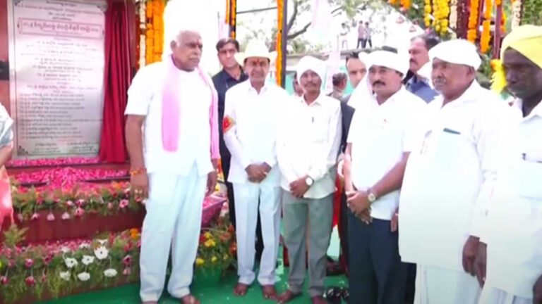 కుమురం భీం విగ్రహాన్ని ఆవిష్కరించిన సీఎం కేసీఆర్-నమస్తే తెలంగాణ