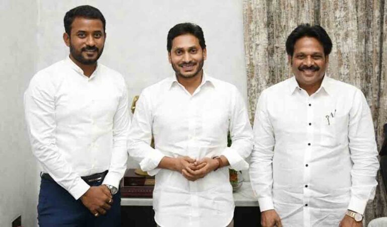 Family of YSRCP MP Satyanarayana kidnapped, rescued