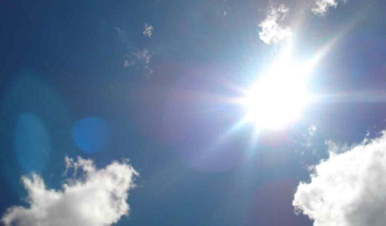 Basking heat in Andhra Pradesh soars to 46.8 degrees Celsius