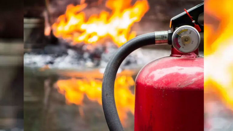 రంగు పరిశ్రమ పేలుళ్లతో 11 మంది వలస కూలీల పరిస్థితి విషమంగా ఉంది – నమస్తే తెలంగాణ