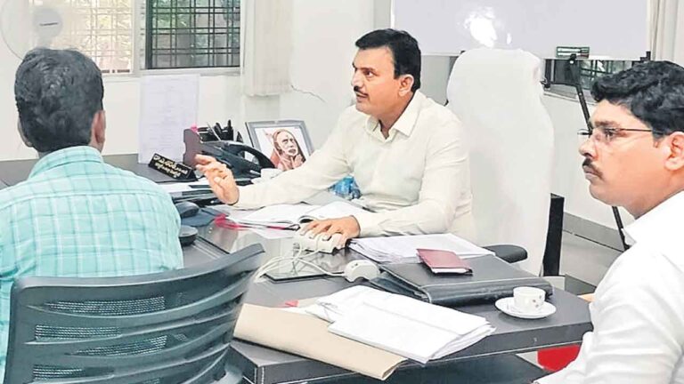 అర్హులైన నమస్తే తెలంగాణ వారందరికీ రూ.1 లక్ష సహాయం