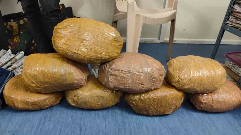 ఏపీ నుంచి బస్సుల్లో గంజాయి తరలిస్తున్న ఆరుగురు అరెస్టు-Namasthe Telangana