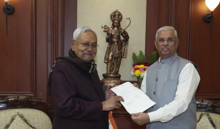 Bihar CM Nitish Kumar quits ruling alliance, hands over resignation letter to Governor-Telangana Today
