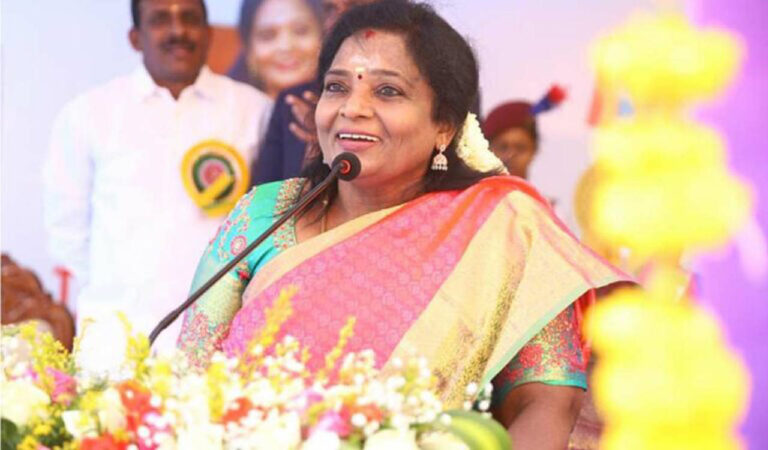 Governor Tamilisai extends Republic Day greetings-Telangana Today