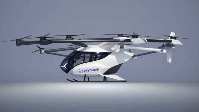 స్కైడ్రైవ్తో మారుట్ డ్రోన్స్ జట్టు-Namasthe Telangana