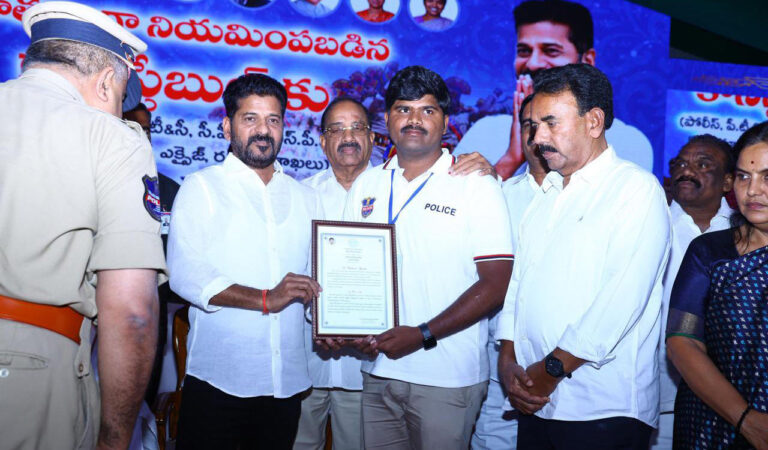 Congress takes ‘credit’ for BRS jobs-Telangana Today