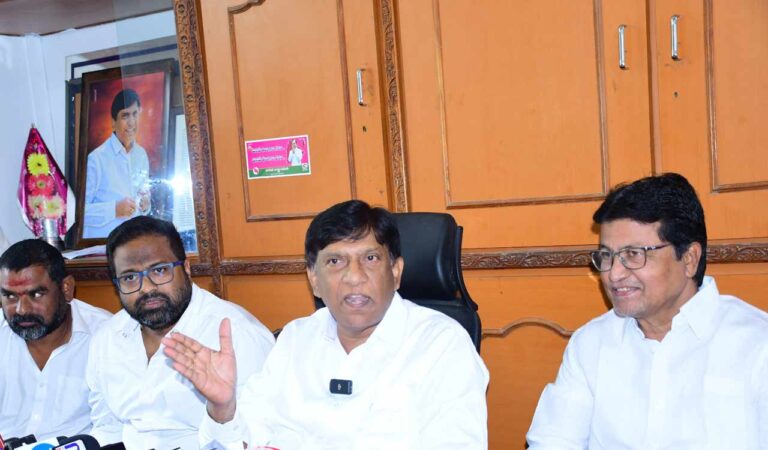 Bandi Sanjay should stop irresponsible statements: Vinod Kumar-Telangana Today