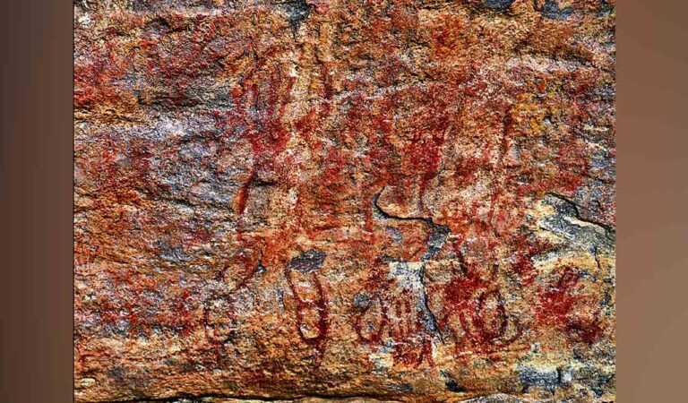 Mesolithic era art discovered in Telangana-Telangana Today