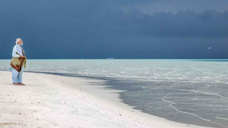 మాల్దీవులకు ఆర్థిక సాయం కోత-Namasthe Telangana