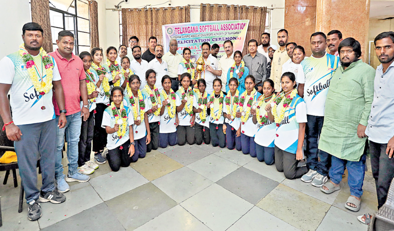 Telangana softball team honoured-Telangana Today